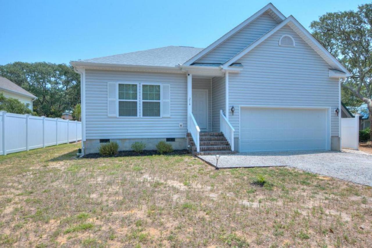 Villa Shrimp On The Barbee Oak Island Esterno foto