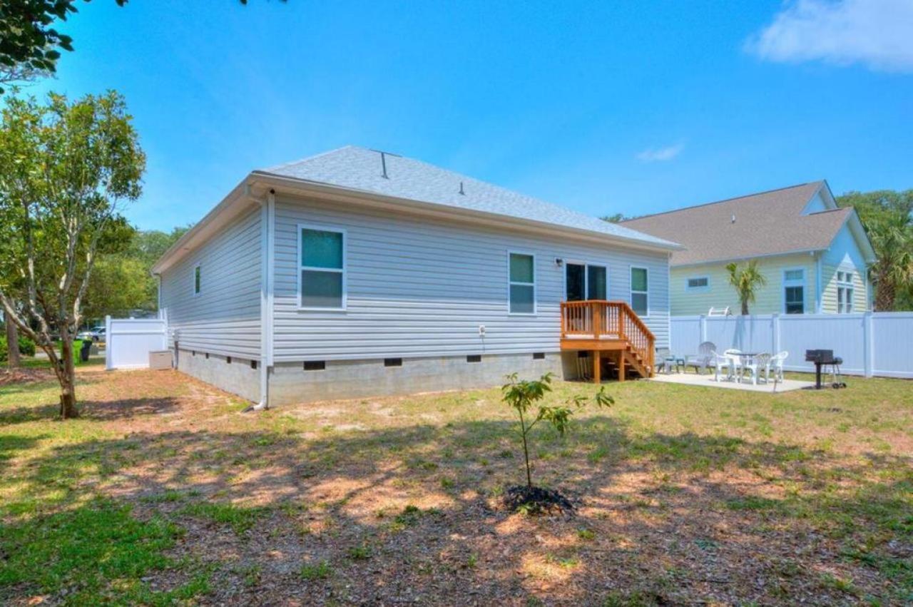 Villa Shrimp On The Barbee Oak Island Esterno foto